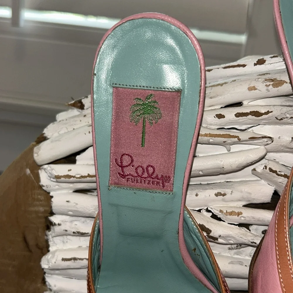 ⭐️Vintage Lilly Pulitzer Pink Kitten Heels with Bow Detail⭐️ - Picture 4 of 9